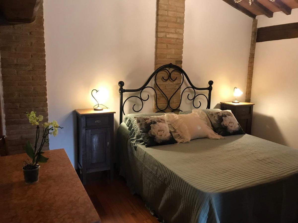 La Perla Tra Gli Ulivi Apartamento Siena Exterior foto